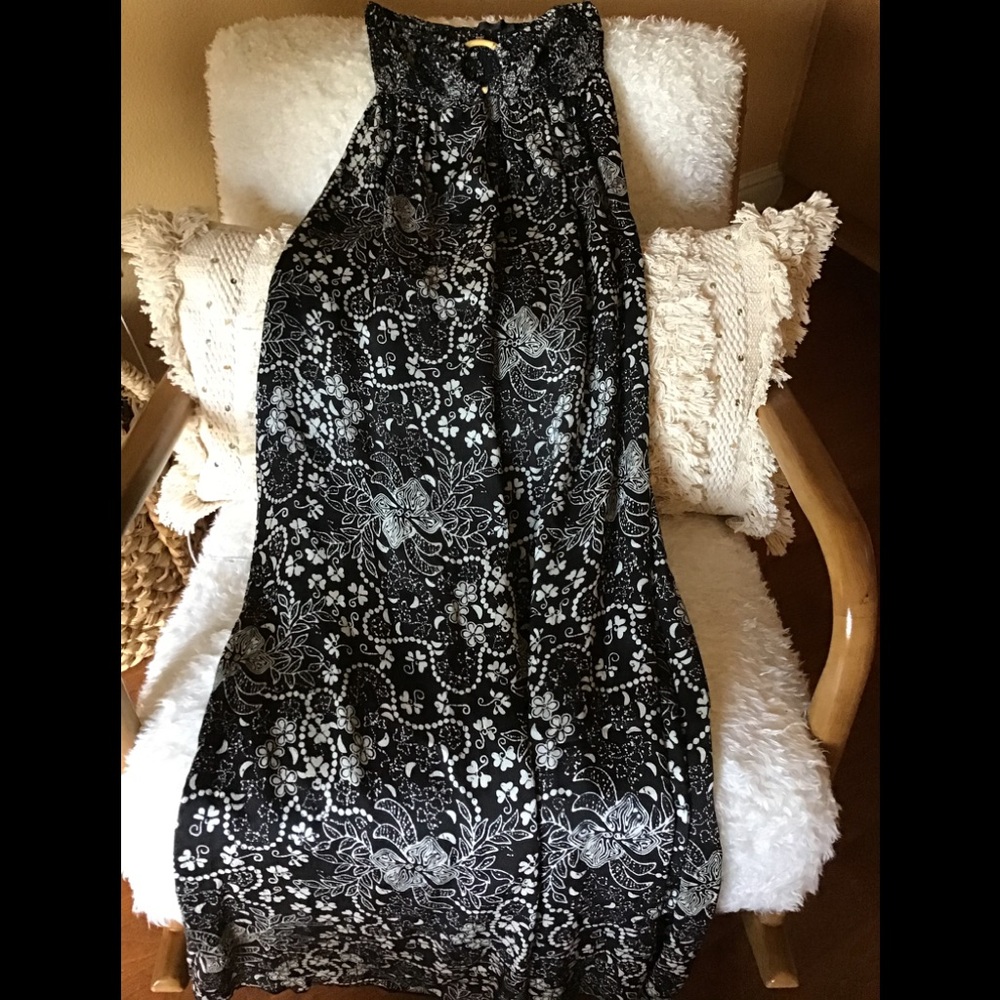 INDAH Silk Tube Dress